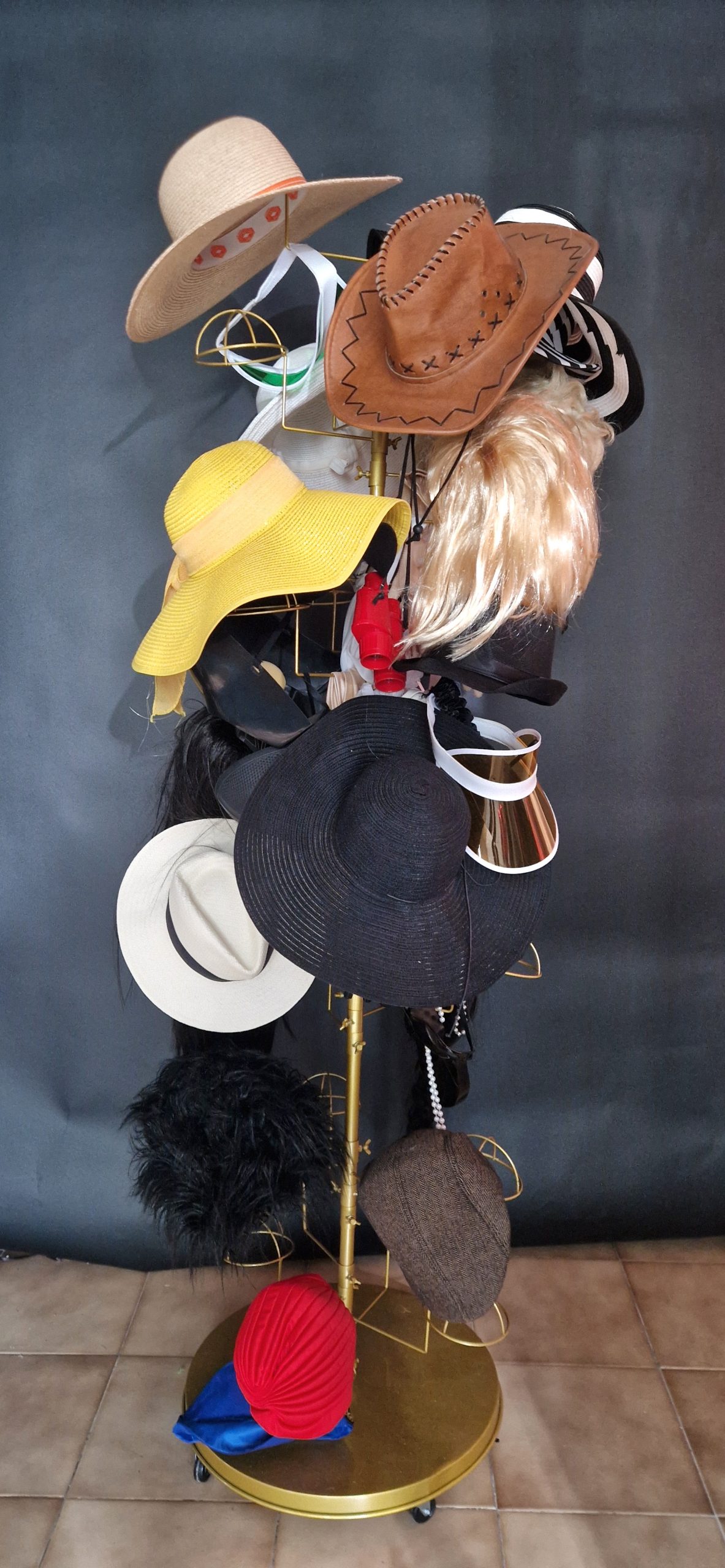 chapeaux